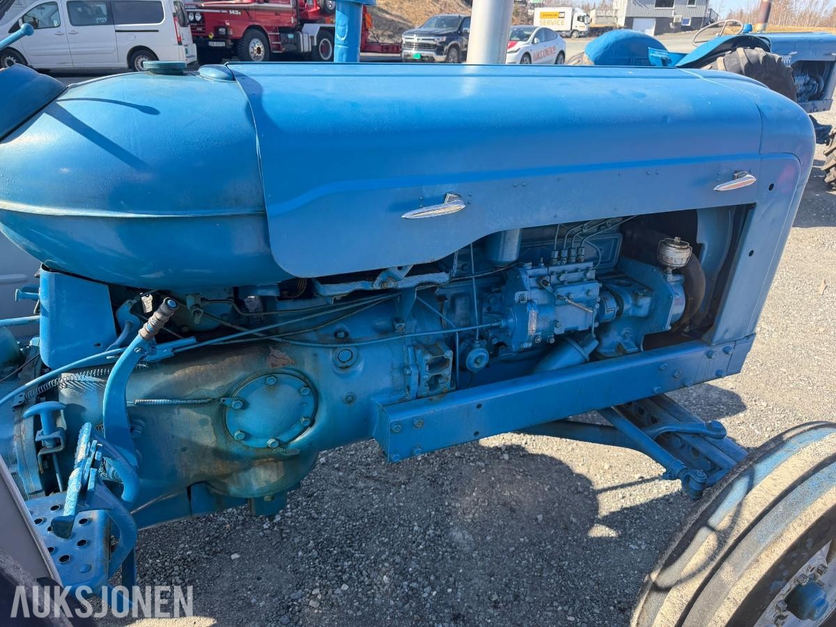 Fordson Super Major - Mva fri traktor